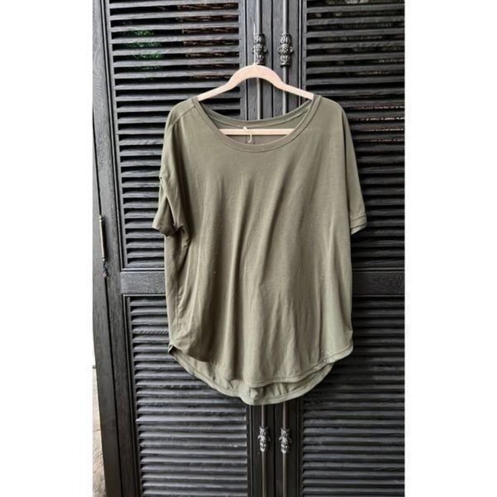 Lucy green shirt sleeve‎ XL